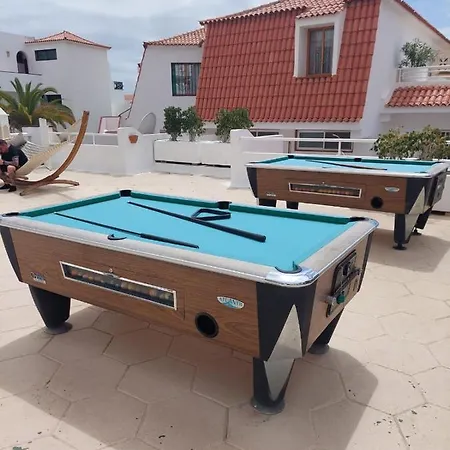 Greatly Located Apartment With Heated Pool, Los Cristianos Exterior photo