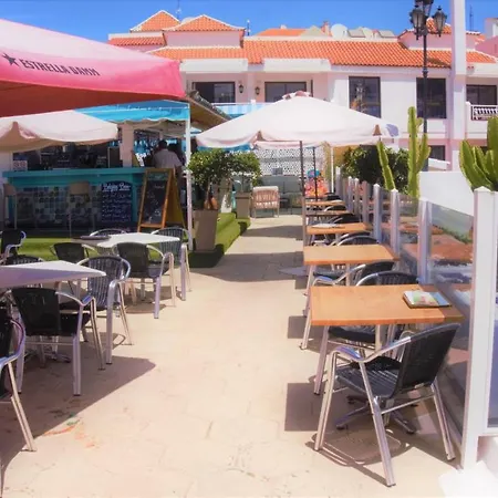 Greatly Located Apartment With Heated Pool, Los Cristianos Exterior photo