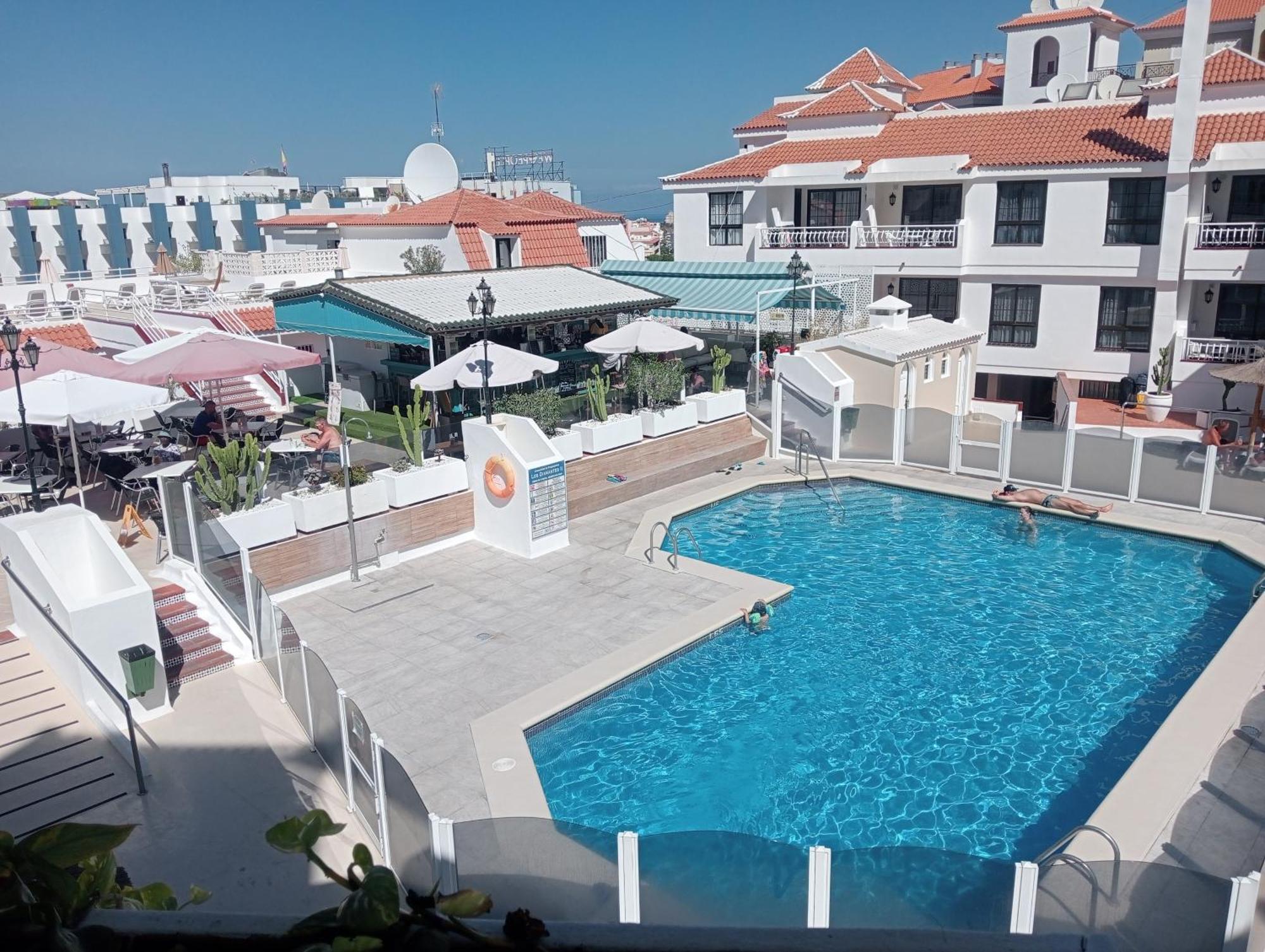 Apartment Greatly Located With Heated Pool, Cristianos *