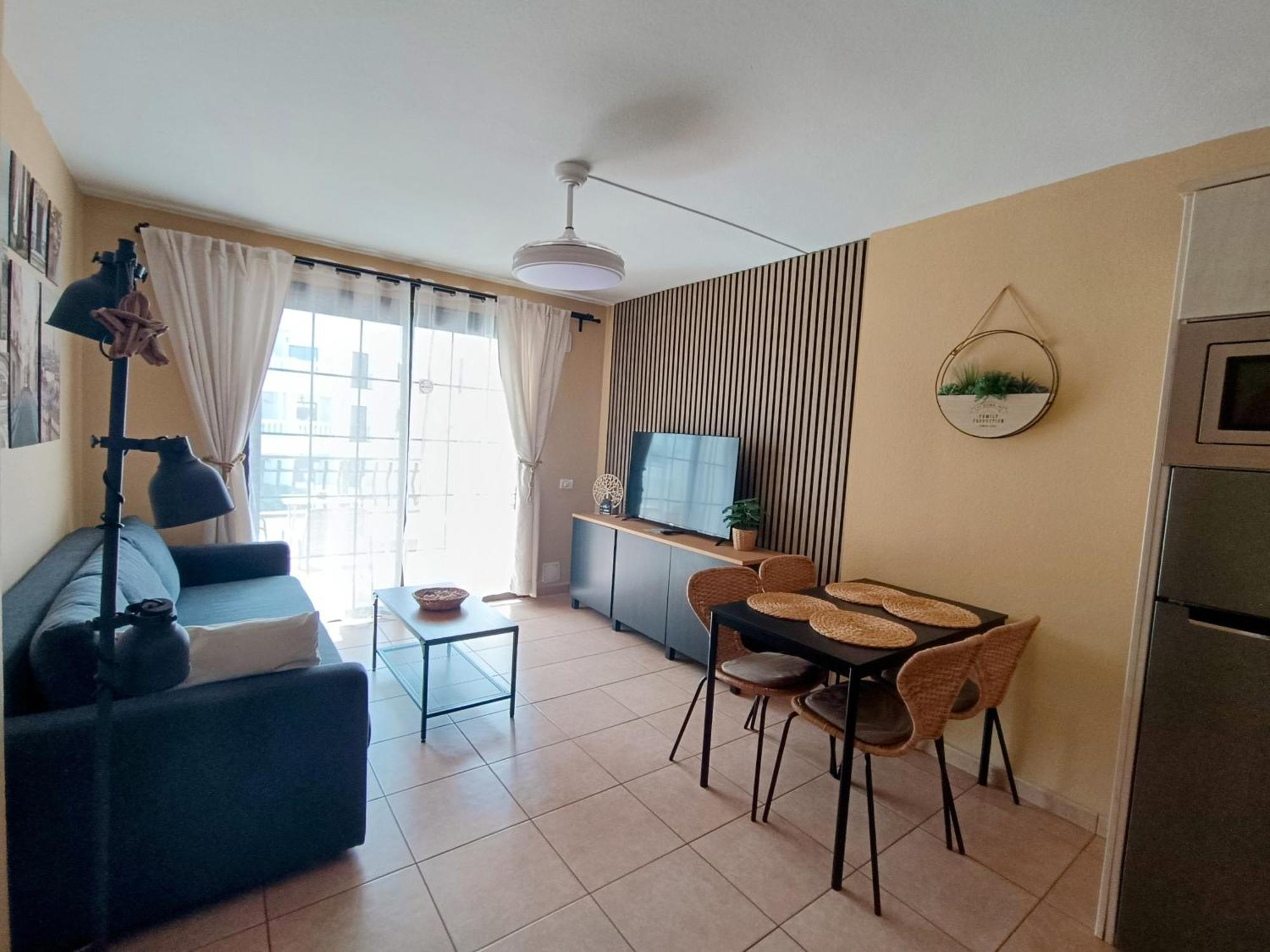 Appartamento Greatly Located With Heated Pool, Cristianos Los Cristianos (Tenerife)